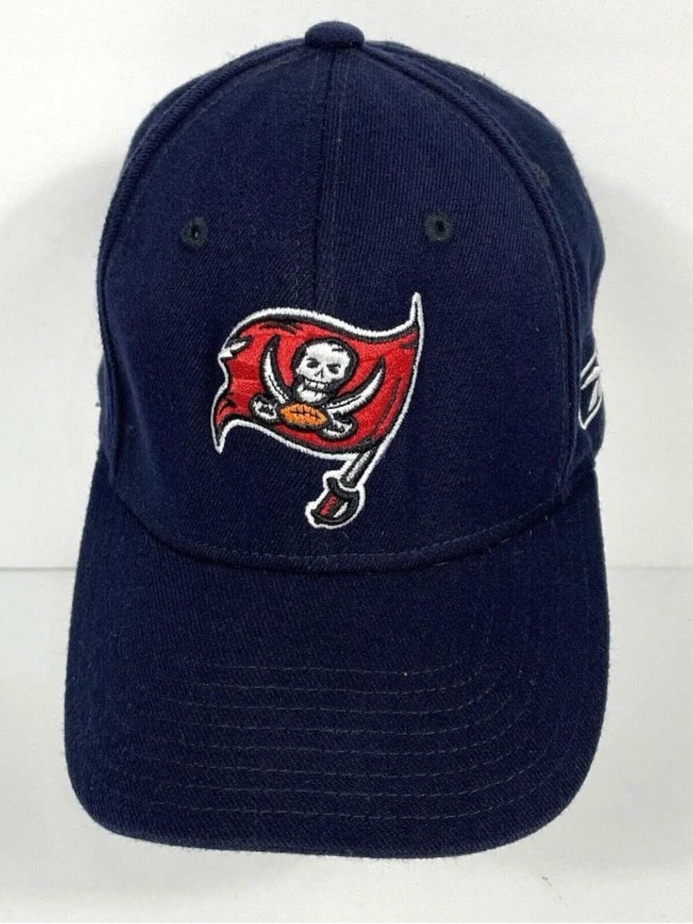 Tampa Bay Buccaneers Reebok Equipment NFL Embroidered Dark Blue M/L Hat Cap